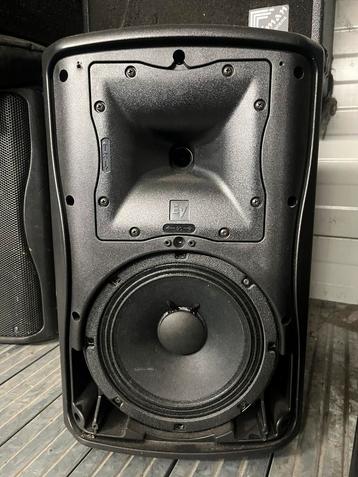 Electro voice ZXA1 actief 4 stuks. Amp defect. beschikbaar voor biedingen