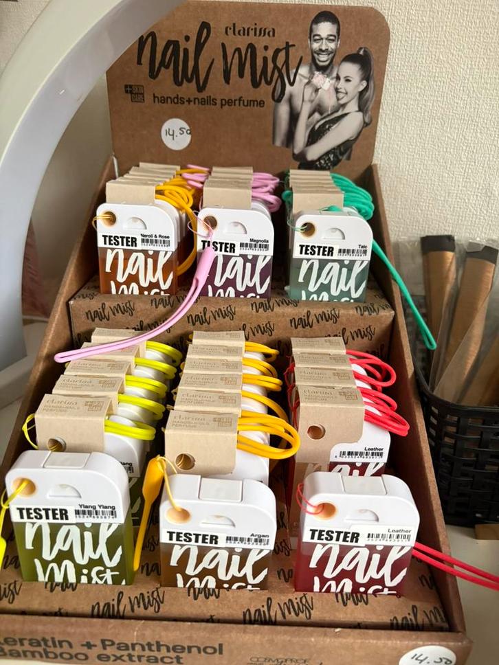 Nailmist display, Sieraden, Tassen en Uiterlijk, Uiterlijk | Cosmetica en Make-up, Nieuw, Handen en Nagels, Zwart, Ophalen of Verzenden