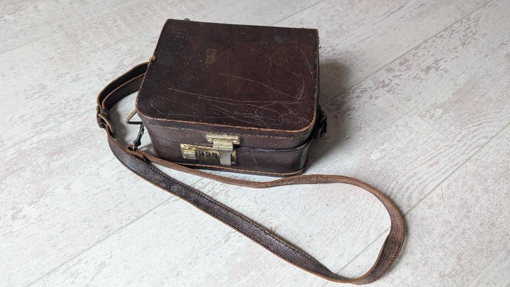 Vintage Bosboom leren schoudertas kistje met slot, Sieraden, Tassen en Uiterlijk, Tassen | Schoudertassen, Overige merken, Gebruikt