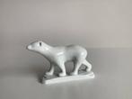 mooi art deco porseleinen beeldje ijsbeer, Verzamelen, Beelden en Beeldjes, Ophalen of Verzenden, Zo goed als nieuw, Mens