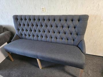 Eetkamer bankje  beschikbaar voor biedingen