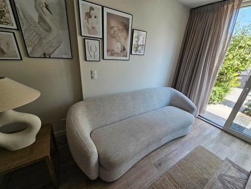 NIEUW ! Sfeervolle 3,5 zits bank voor slechts Eur 400., Huis en Inrichting, Banken | Complete zithoeken, Nieuw, Stof, Ophalen