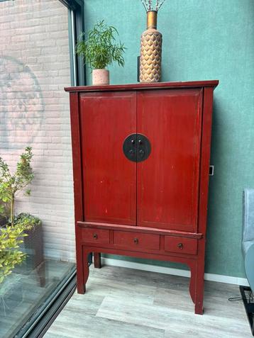 Chinese Bruidskast rood origineel van jaar 1850-70 beschikbaar voor biedingen