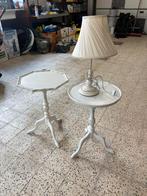 Kleine brocante tafeltjes met lampje, Ophalen of Verzenden