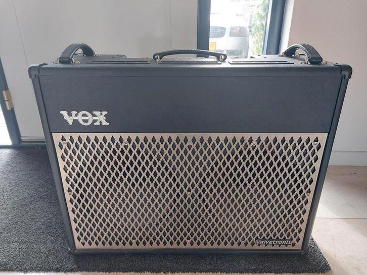 Vox Valvetronix VT100 Gitaarversterker, Muziek en Instrumenten, Versterkers | Bas en Gitaar, Gebruikt, Gitaar, 100 watt of meer