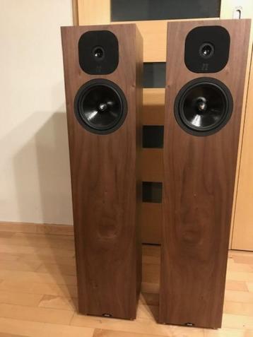 Neat Momentum SX5i - American Walnut beschikbaar voor biedingen