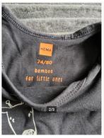 Donkergrijze romper Met giraffe Maat 74-80 h4, Kinderen en Baby's, Babykleding | Maat 74, Nacht- of Onderkleding, Jongetje of Meisje