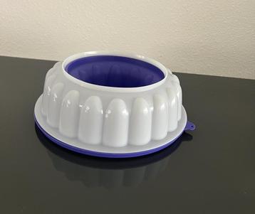 Tupperware poeddingvorm beschikbaar voor biedingen