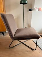 Mooie suede velvet stoel fauteuil taupe, Huis en Inrichting, Stoelen, Ophalen of Verzenden, Gebruikt, Overige kleuren, Eén