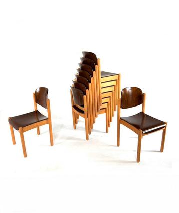 Set van 9 vintage plywood stapelstoelen ‘60 beschikbaar voor biedingen