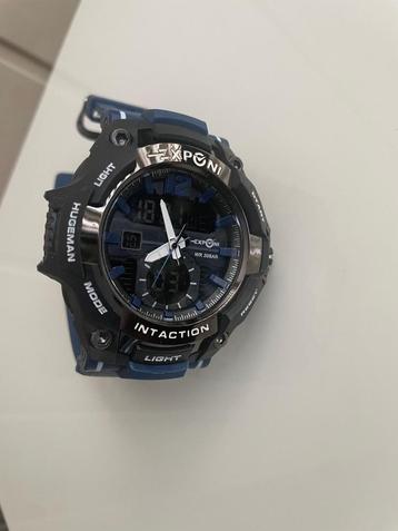 Digitale/analoge horloge breedte 6 cm beschikbaar voor biedingen