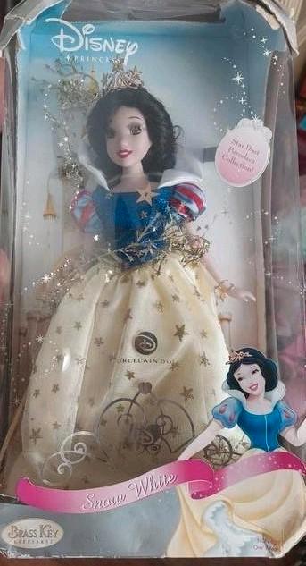 ⭐️⭐️Snow white porceleinen pop⭐️⭐️ beschikbaar voor biedingen