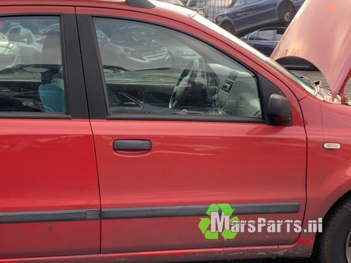 Portier 4Deurs rechts-voor van een Fiat Panda, Auto-onderdelen, Carrosserie en Plaatwerk, Deur, Fiat, Gebruikt, 3 maanden garantie