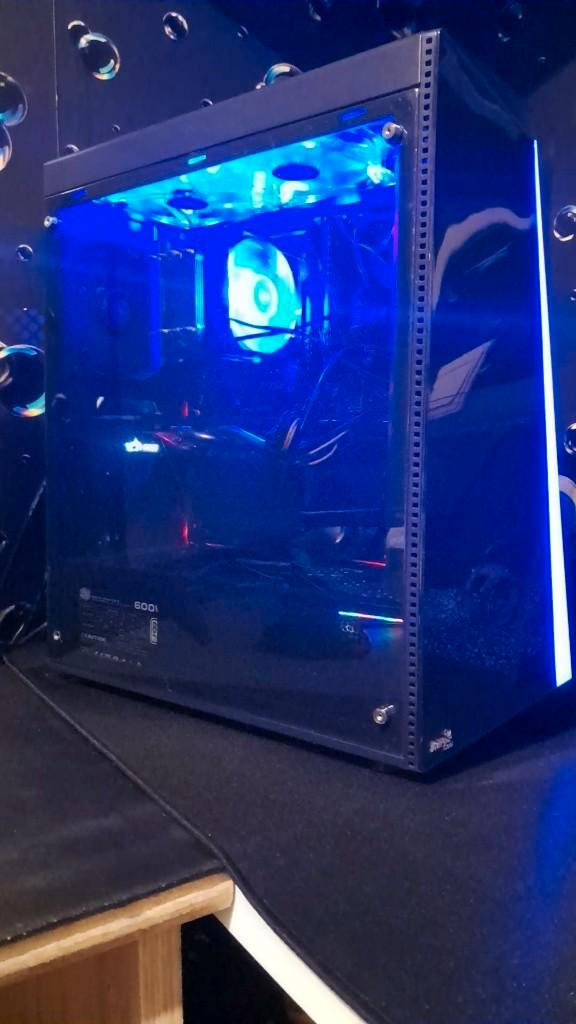 Gaming pc, Computers en Software, Desktop Pc's, Gebruikt, 3 tot 4 Ghz, HDD, SSD, 4 GB, Met videokaart, Gaming, Ophalen