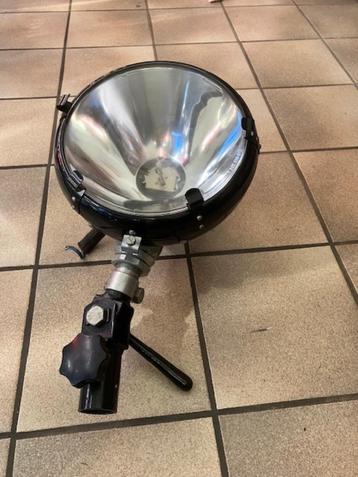 zoeklamp ex NL leger tbv oa VAU, Jeep etc.. beschikbaar voor biedingen