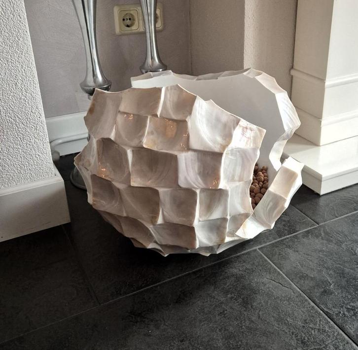 Schelpenvaas Broken Bowl xl, Huis en Inrichting, Woonaccessoires | Vazen, Zo goed als nieuw, Wit, Minder dan 50 cm, Glas, Ophalen of Verzenden