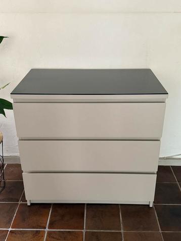 IKEA MALM kast – 3 lades beschikbaar voor biedingen
