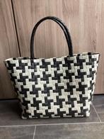 Handed By tas / shopper van gerecycled plastic 50x50cm, Ophalen of Verzenden, Zo goed als nieuw, Zwart, Shopper