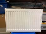 Kleine radiator, Doe-het-zelf en Verbouw, Verwarming en Radiatoren, Ophalen of Verzenden, Zo goed als nieuw