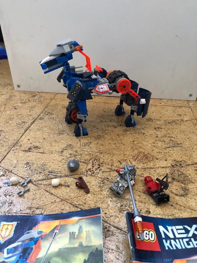 Nexo knights 70312,70311, Ophalen of Verzenden, Zo goed als nieuw
