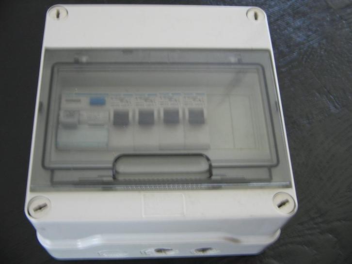 Meterkast IP 65 spatwaterdicht., Doe-het-zelf en Verbouw, Elektra en Kabels, Gebruikt, Overige typen, Ophalen of Verzenden