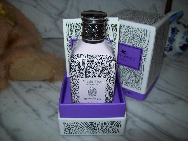 ETRO Vicolo Fiori eau de parfum niche, Sieraden, Tassen en Uiterlijk, Uiterlijk | Parfum, Zo goed als nieuw, Ophalen of Verzenden