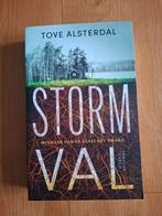 Stormval - Tove Alsterdal - Thriller, Ophalen of Verzenden, Zo goed als nieuw, Tove Alsterdal, Scandinavië