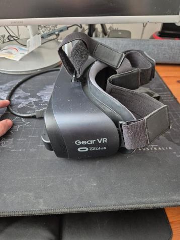 Te koop: Samsung Gear VR Bril met Controller  beschikbaar voor biedingen