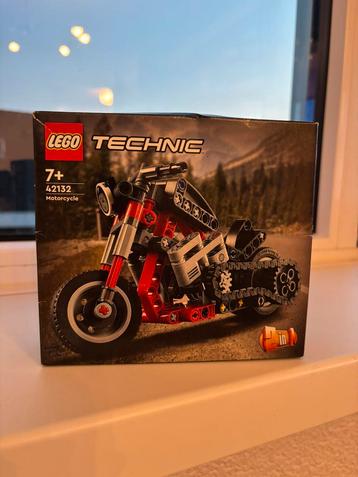 Sint tip; NIEUW!! Lego technic set 42132 beschikbaar voor biedingen