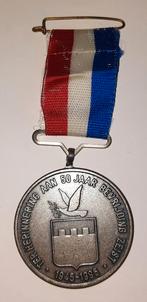 Vintage medaille 50 jaar bevrijding Zeist 1945-1995, Postzegels en Munten, Penningen en Medailles, Nederland, Overige materialen