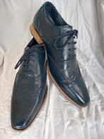 Italiaanse donkerblauwe veterschoenen., Ophalen of Verzenden, Zo goed als nieuw, Blauw