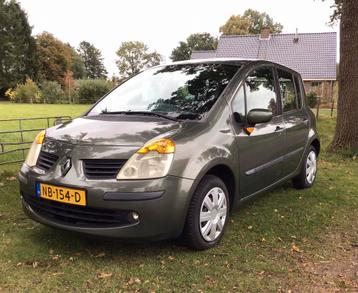 Renault Modus 2005 Groen 5 deurs beschikbaar voor biedingen