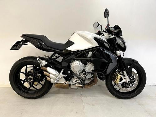 Hele gave MV AGUSTA BRUTALE 675 (bj 2012), Motoren, Motoren | MV Agusta, Bedrijf, Naked bike, meer dan 35 kW, 3 cilinders, Motorrijbewijs A