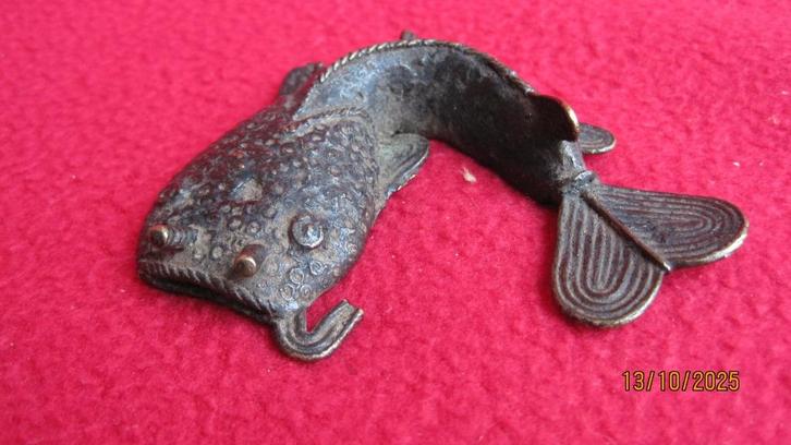 Bronzen Benin amulet, Antiek en Kunst, Kunst | Niet-Westerse kunst, Ophalen of Verzenden