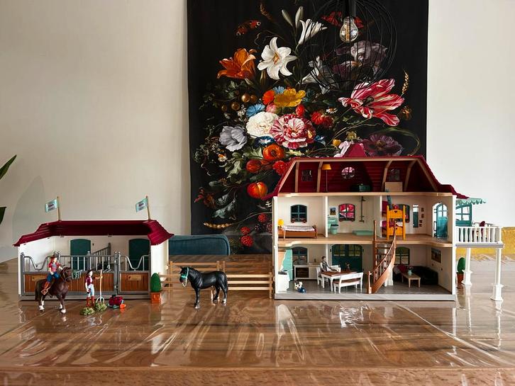 Schleich 42551 Lakeside Landhuis met stal COMPLEET, Kinderen en Baby's, Speelgoed | Poppenhuizen, Zo goed als nieuw, Poppenhuis