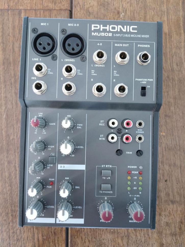 Phonic MU502 Mixer - 5 Kanalen, Muziek en Instrumenten, Mengpanelen, Zo goed als nieuw, Minder dan 5 kanalen, Microfooningang