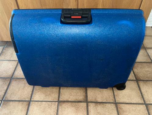 2 grote blauwe koffers van CARLTON., Sieraden, Tassen en Uiterlijk, Koffers, Gebruikt, Hard kunststof, 70 cm of meer, Wieltjes