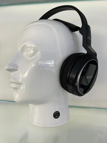 Vintage porseleinen / koptelefoon/ pruik hoofd beschikbaar voor biedingen