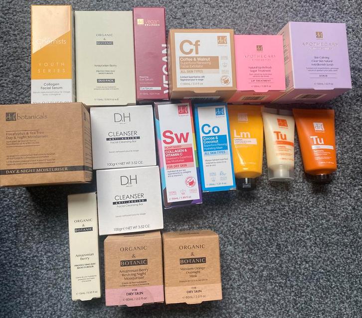 Nieuw Dr botanicals serum creme scrub cleaner oogcreme, Sieraden, Tassen en Uiterlijk, Uiterlijk | Gezichtsverzorging, Nieuw, Verzorging