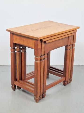 Art deco 3 bijzettafel Eiken mimiset brutalist 1920 nesting beschikbaar voor biedingen