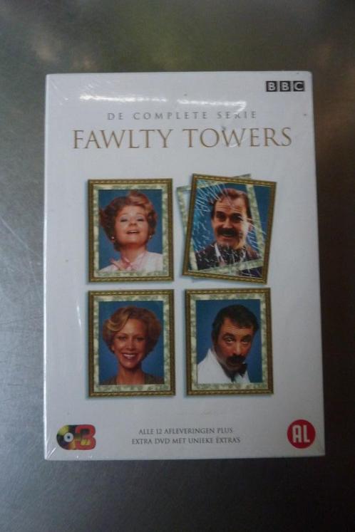 Fawlty Towers de complete serie NIEUW, Cd's en Dvd's, Dvd's | Tv en Series, Nieuw in verpakking, Komedie, Alle leeftijden, Ophalen of Verzenden