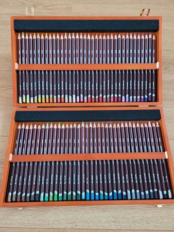 Derwent Colorsoft 72 in houten geschenkdoos. beschikbaar voor biedingen