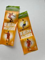 2x Helden van Oranje Voetbalplaatjes, Verzamelen, Ophalen of Verzenden, Gebruikt, Overige sporten, Poster, Plaatje of Sticker