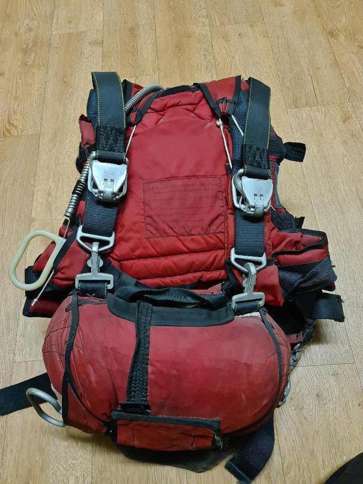 parachute set T10 incl reserve, Sport en Fitness, Zweefvliegen en Paragliding, Gebruikt, Overige typen, Ophalen