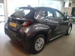 Toyota Yaris 1.0 VVT-i Active | Handgeschakeld | Rijstrookse, Voorwielaandrijving, 12 maanden, Stof, Gebruikt