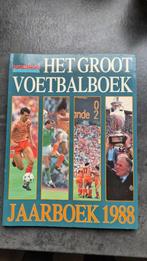 Groot Voetbalboek Voetbal International 1988, Verzenden, Zo goed als nieuw, Overige binnenlandse clubs, Boek of Tijdschrift