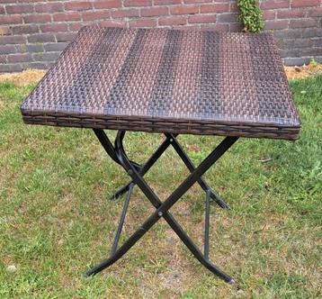 4 inklapbare tuintafels – 70x70 cm, 70 cm hoog beschikbaar voor biedingen