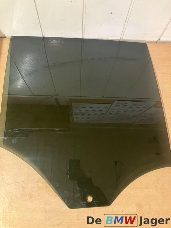 Zijruit rechtsachter BMW X1 F48 51357388870, Gebruikt, Ophalen of Verzenden, BMW, BMW