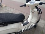 Vespa Sprint snor Amstelveen, Fietsen en Brommers, Scooters | Vespa, Ophalen, Gebruikt, Maximaal 45 km/u, Vespa S