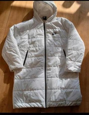 Nike Sportswear Classic Parka Lange Winterjas beschikbaar voor biedingen
